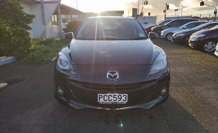 2012 Mazda Axela Saloon