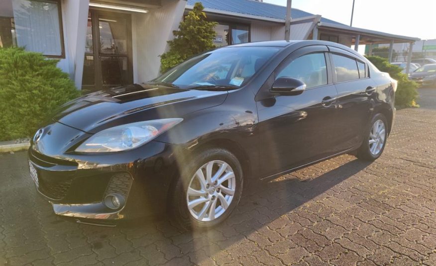 2012 Mazda Axela Saloon