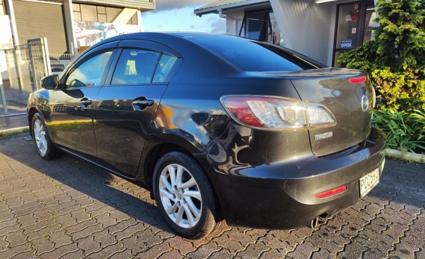2012 Mazda Axela Saloon