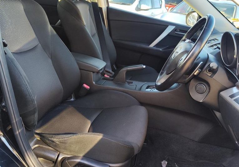 2012 Mazda Axela Saloon