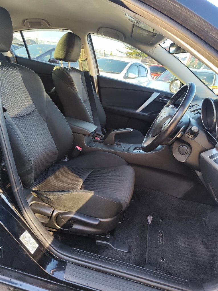 2012 Mazda Axela Saloon