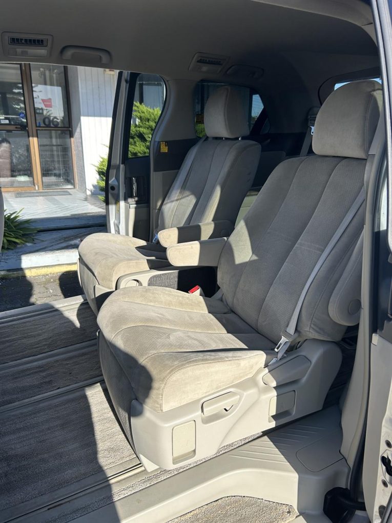 2009 Toyota Estima Hybird