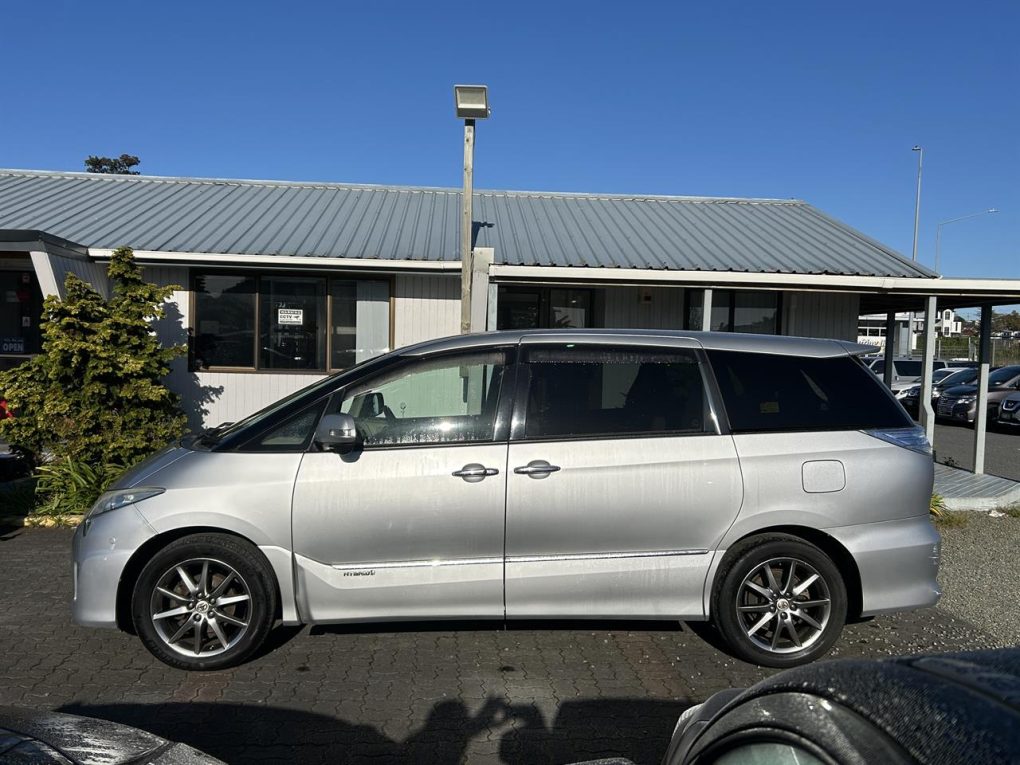 2009 Toyota Estima Hybird