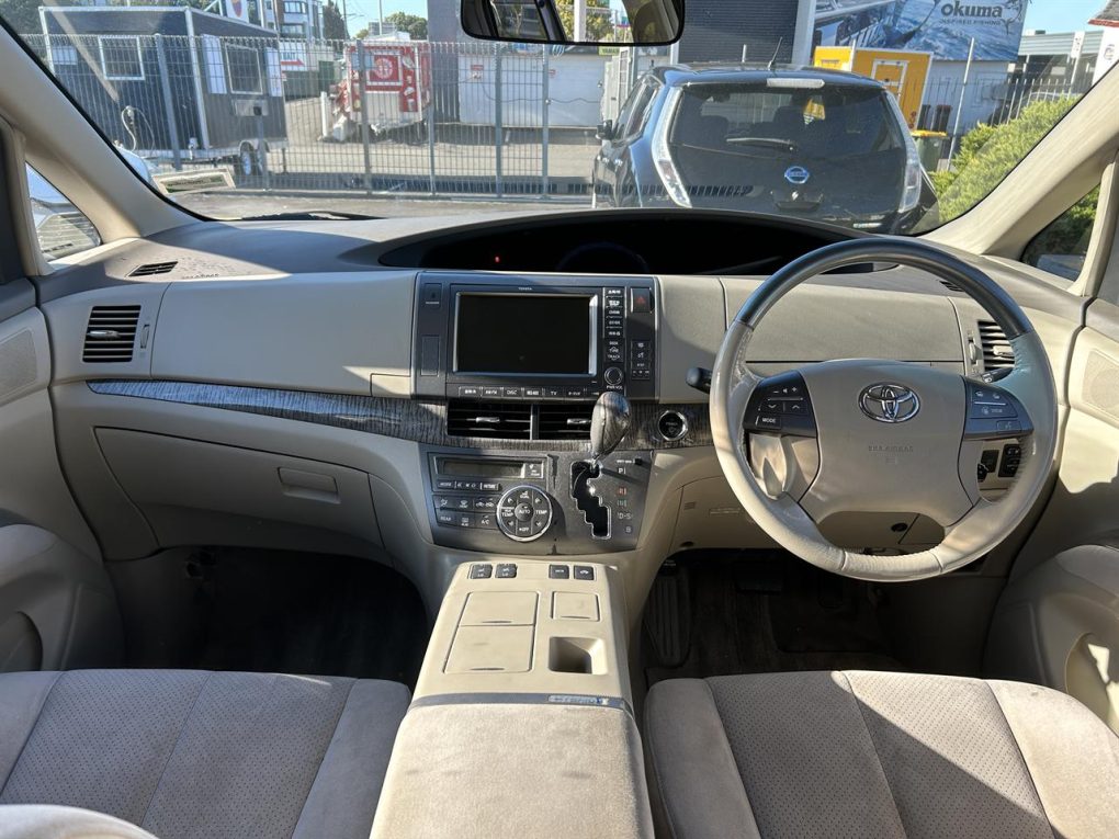 2009 Toyota Estima Hybird