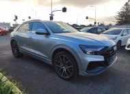 2023 Audi Q8 S line, 4WD