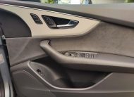 2023 Audi Q8 S line, 4WD