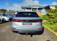 2023 Audi Q8 S line, 4WD