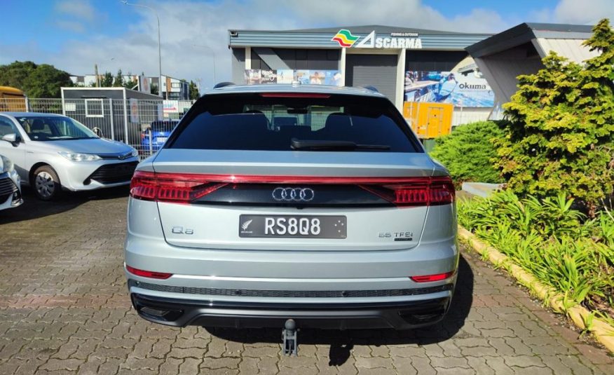2023 Audi Q8 S line, 4WD