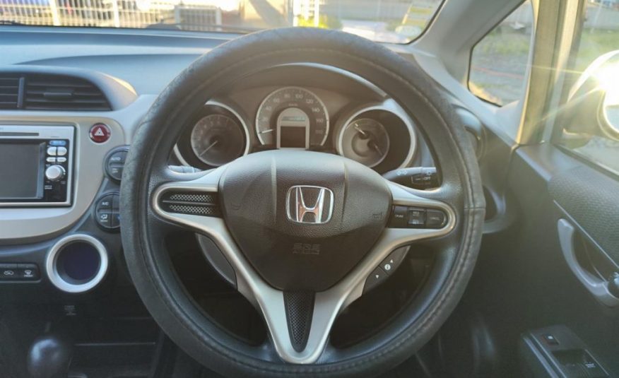 2011 Honda FIT HYBRID Hybrid