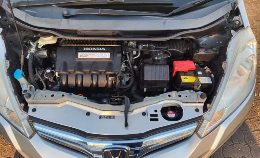 2011 Honda FIT HYBRID Hybrid