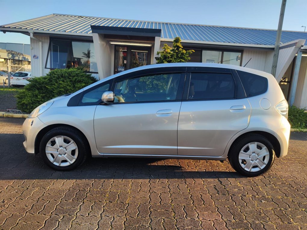 2011 Honda FIT HYBRID Hybrid