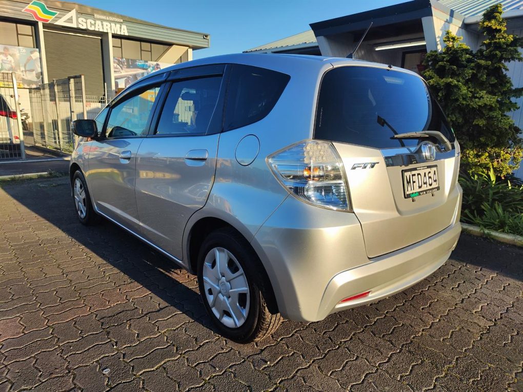 2011 Honda FIT HYBRID Hybrid