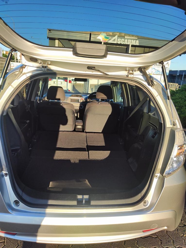2011 Honda FIT HYBRID Hybrid