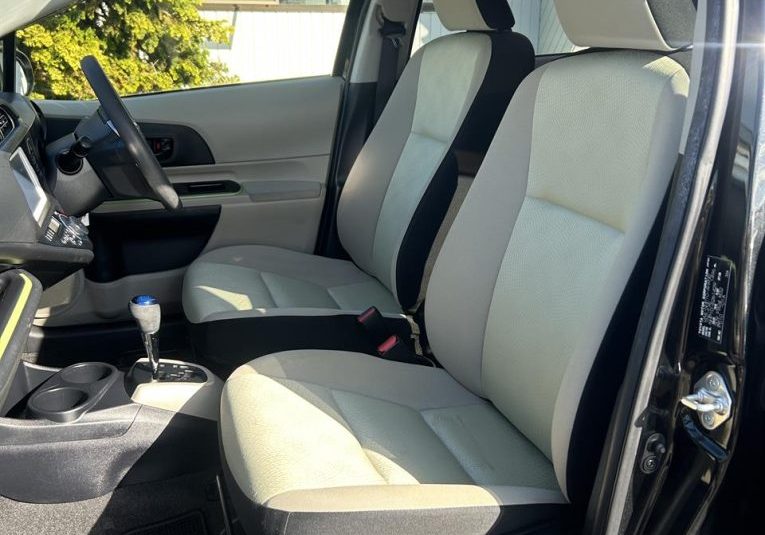 2014 Toyota Aqua S
