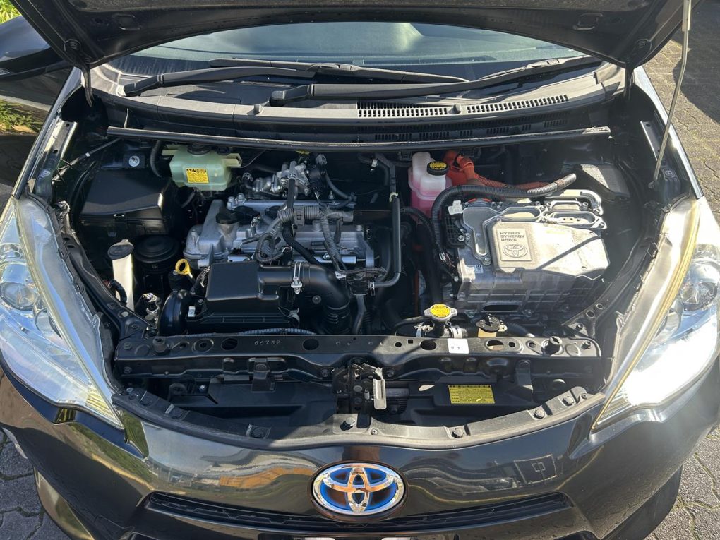 2014 Toyota Aqua S
