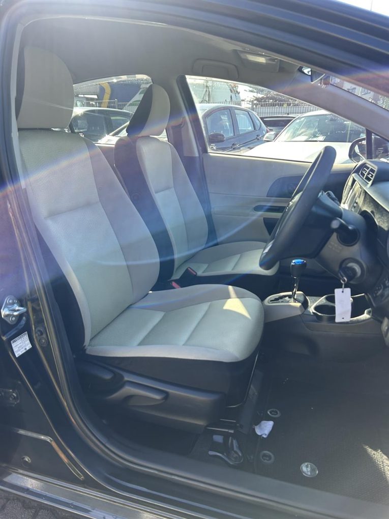 2014 Toyota Aqua S