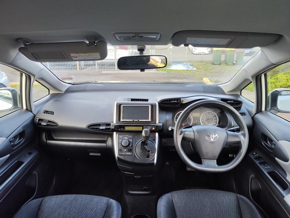 2010 Toyota Wish Petrol