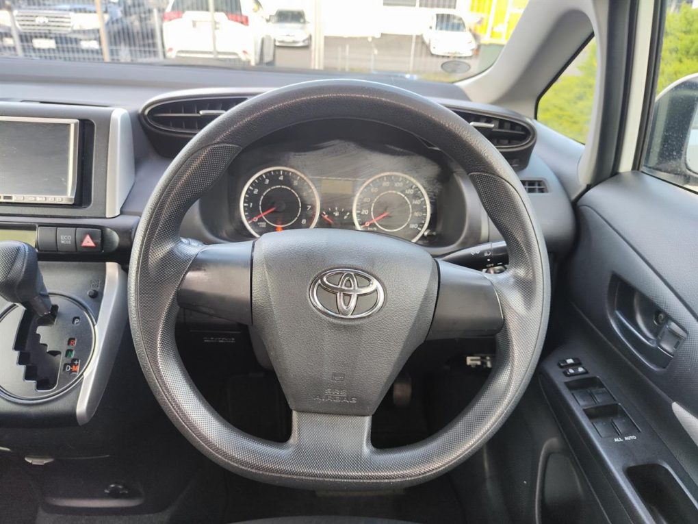 2010 Toyota Wish Petrol