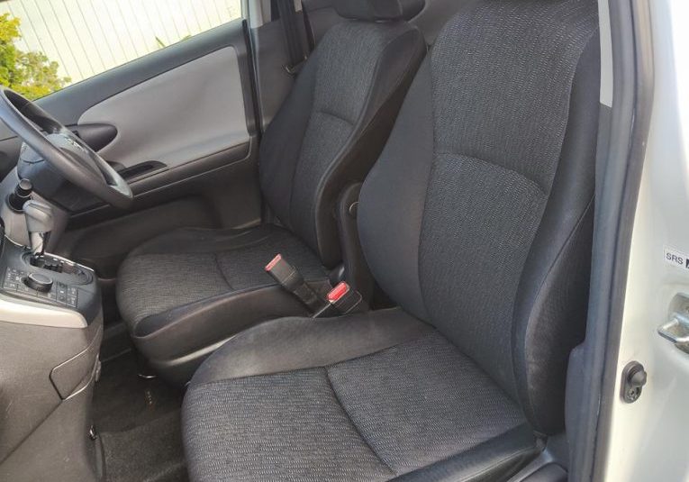 2010 Toyota Wish Petrol