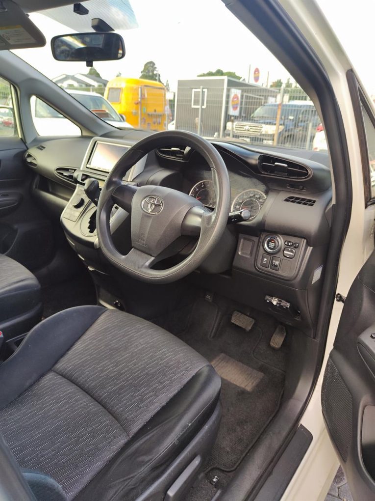 2010 Toyota Wish Petrol