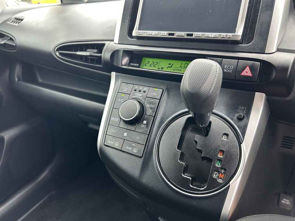 2010 Toyota Wish 1.8S