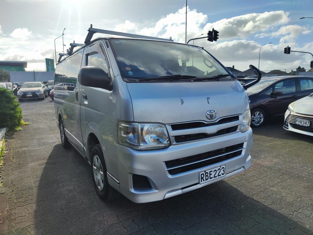 2013 Toyota Hiace Light Van