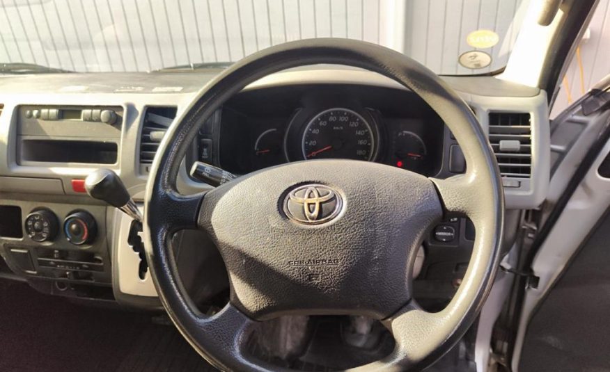 2013 Toyota Hiace Light Van