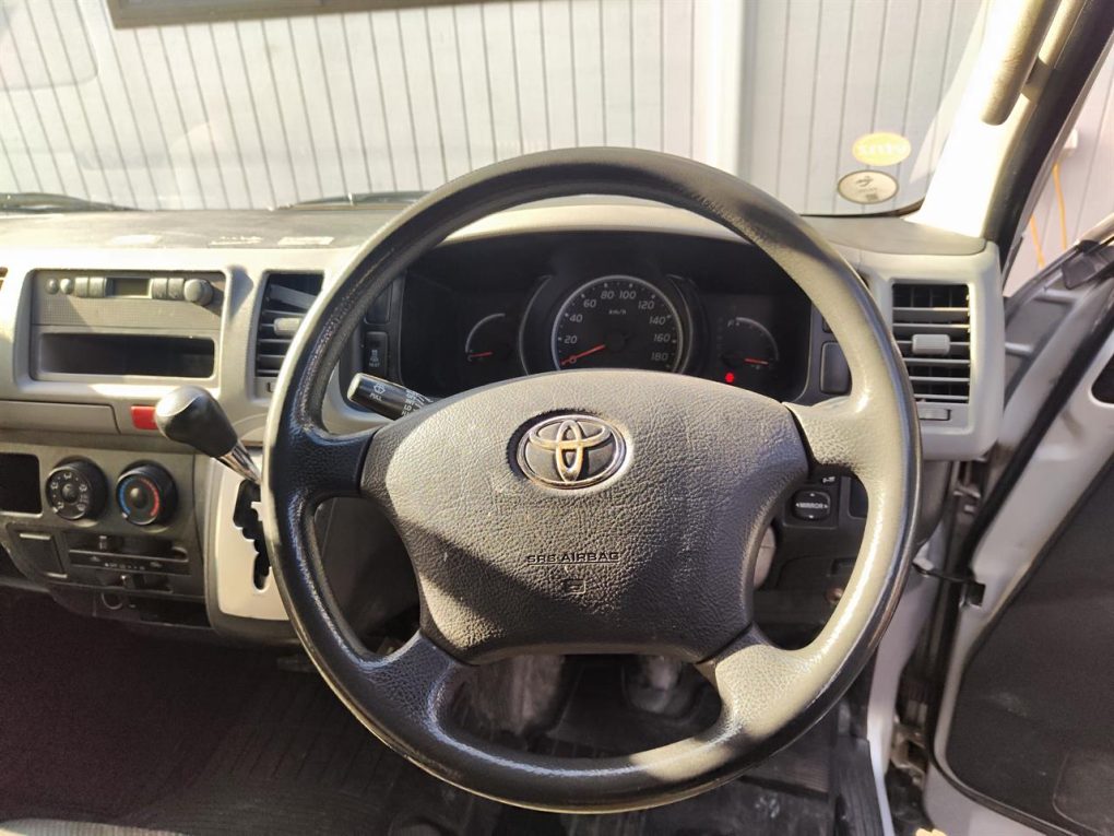 2013 Toyota Hiace Light Van