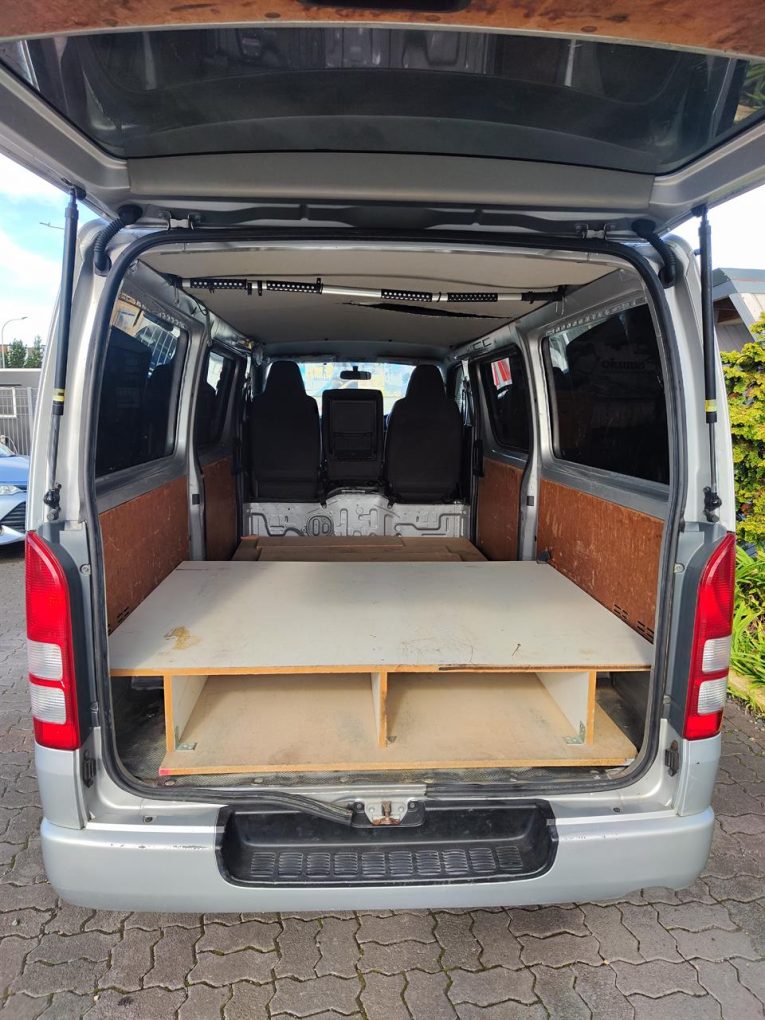 2013 Toyota Hiace Light Van