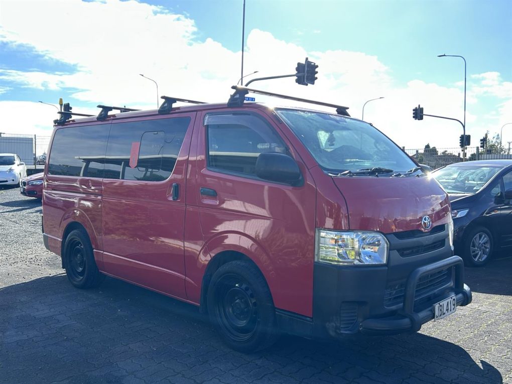 2015 Toyota Hiace 3.0 Diesel