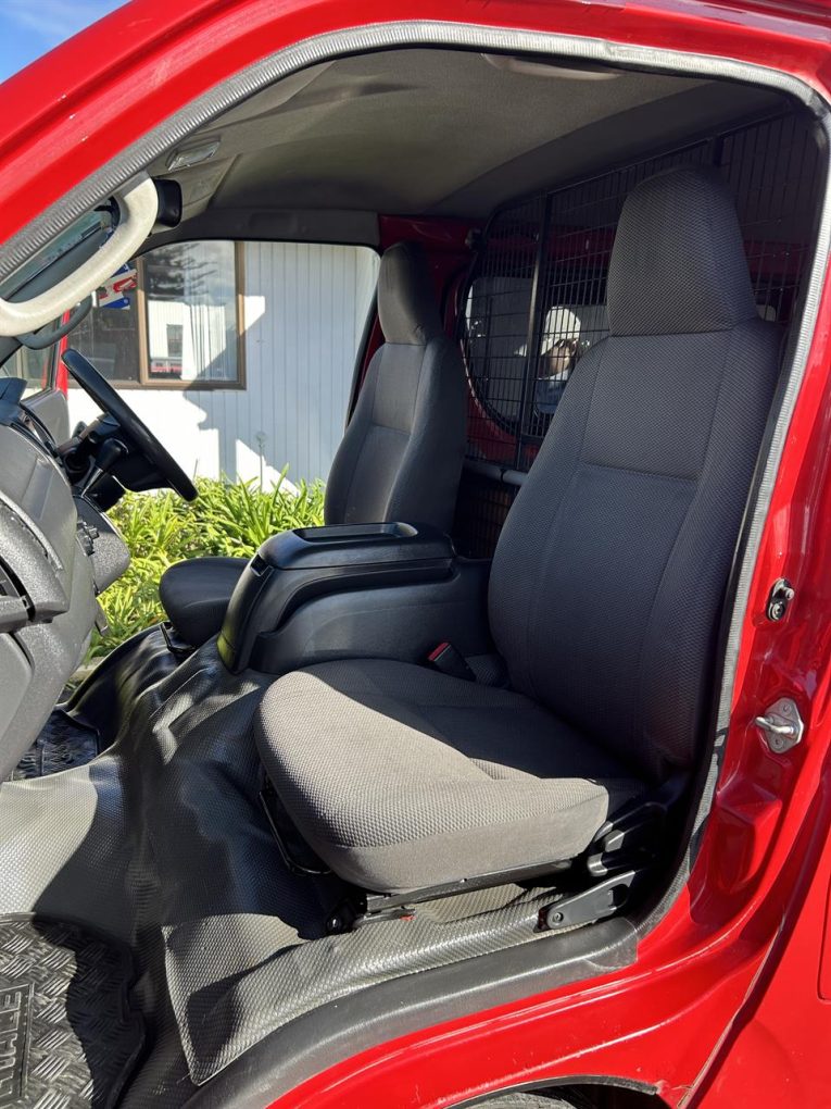 2015 Toyota Hiace 3.0 Diesel