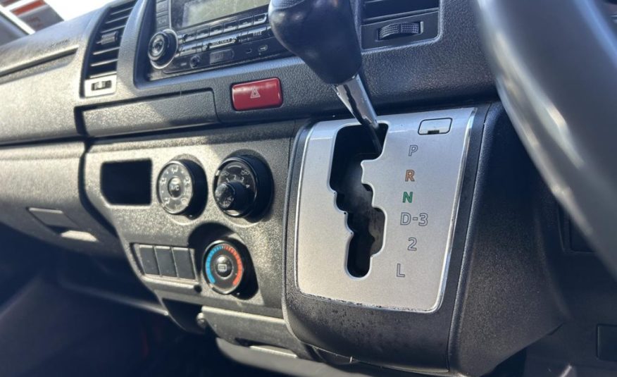 2015 Toyota Hiace 3.0 Diesel