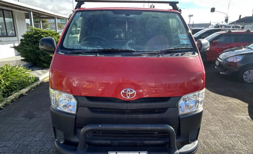 2015 Toyota Hiace 3.0 Diesel