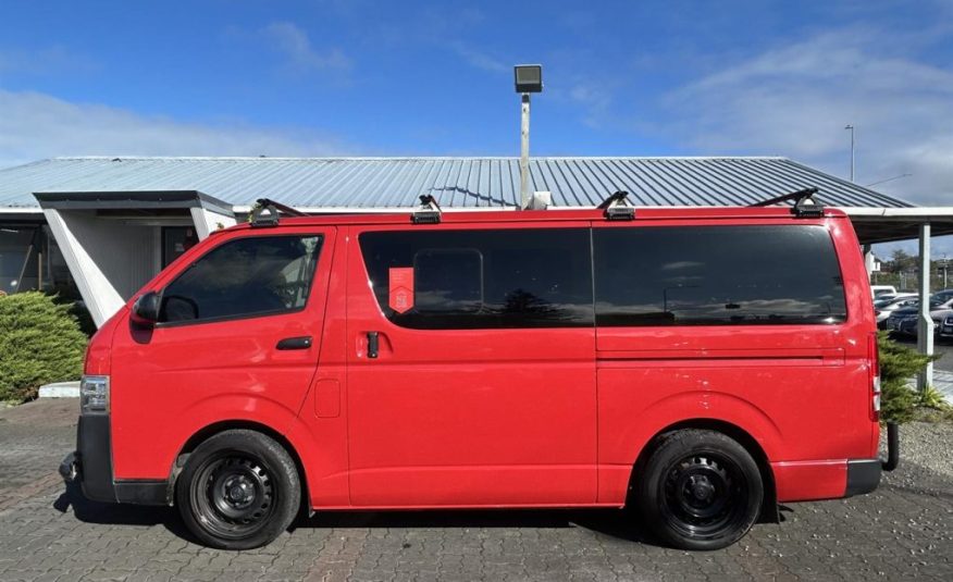 2015 Toyota Hiace 3.0 Diesel