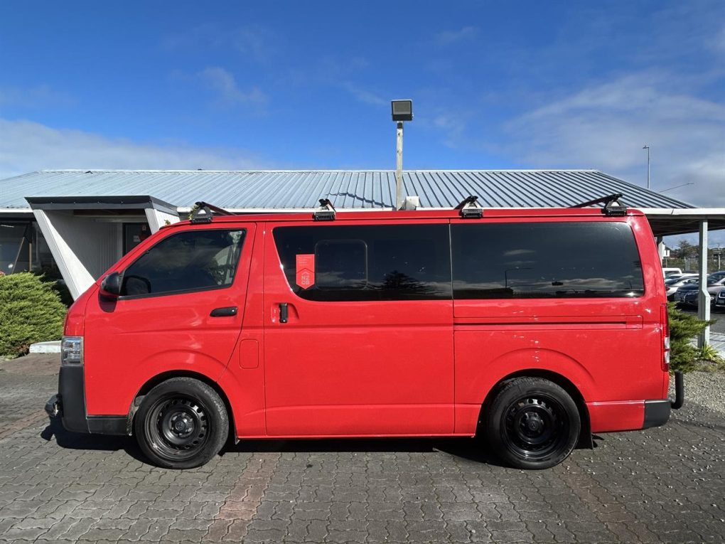 2015 Toyota Hiace 3.0 Diesel