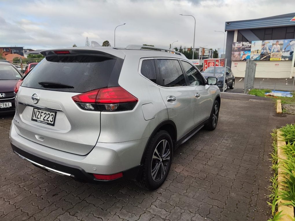 2022 Nissan X-Trail ST-L 2.5P/6CVT