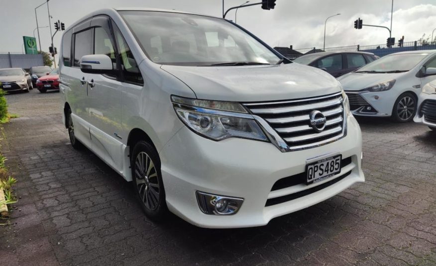 2015 Nissan Serena Hybrid