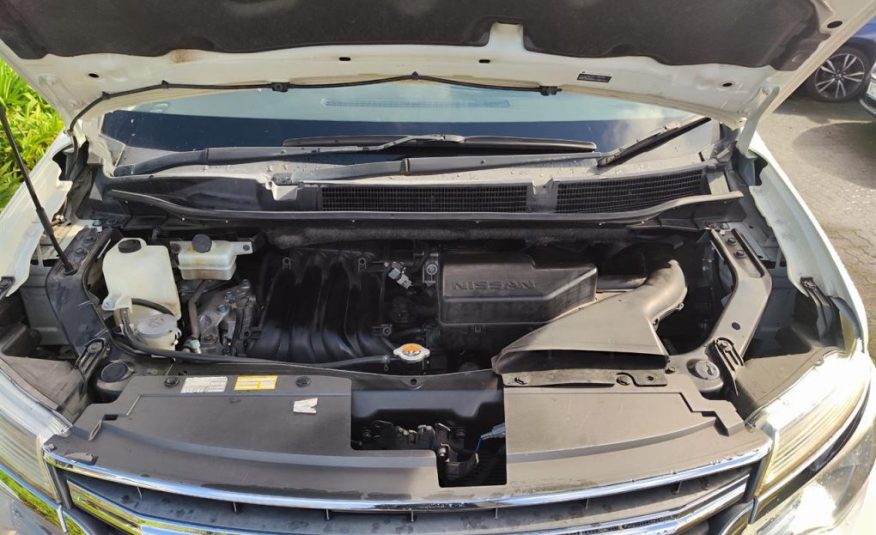 2015 Nissan Serena Hybrid
