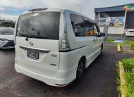 2015 Nissan Serena Hybrid