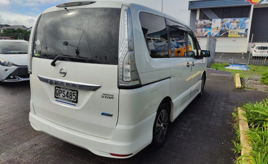 2015 Nissan Serena Hybrid