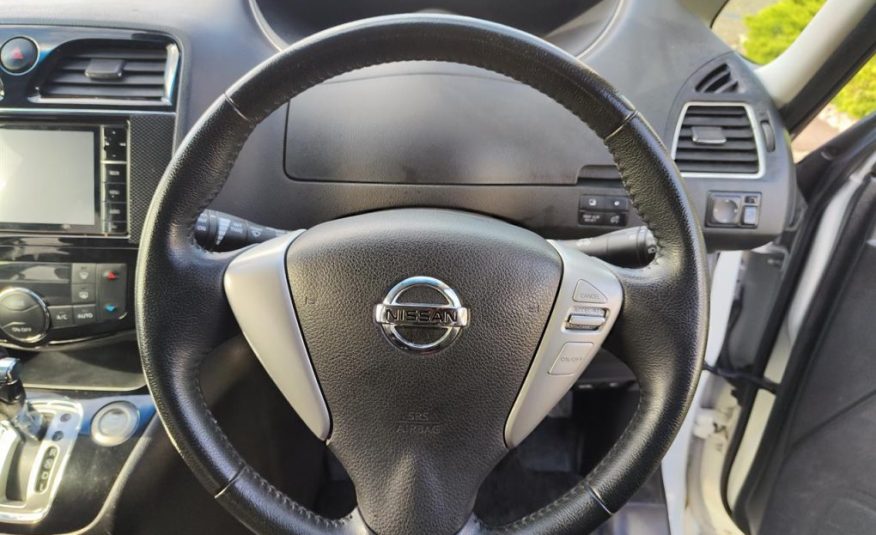 2015 Nissan Serena Hybrid