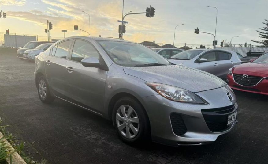 2012 Mazda Axela Push Start, Key Less, REV CAM