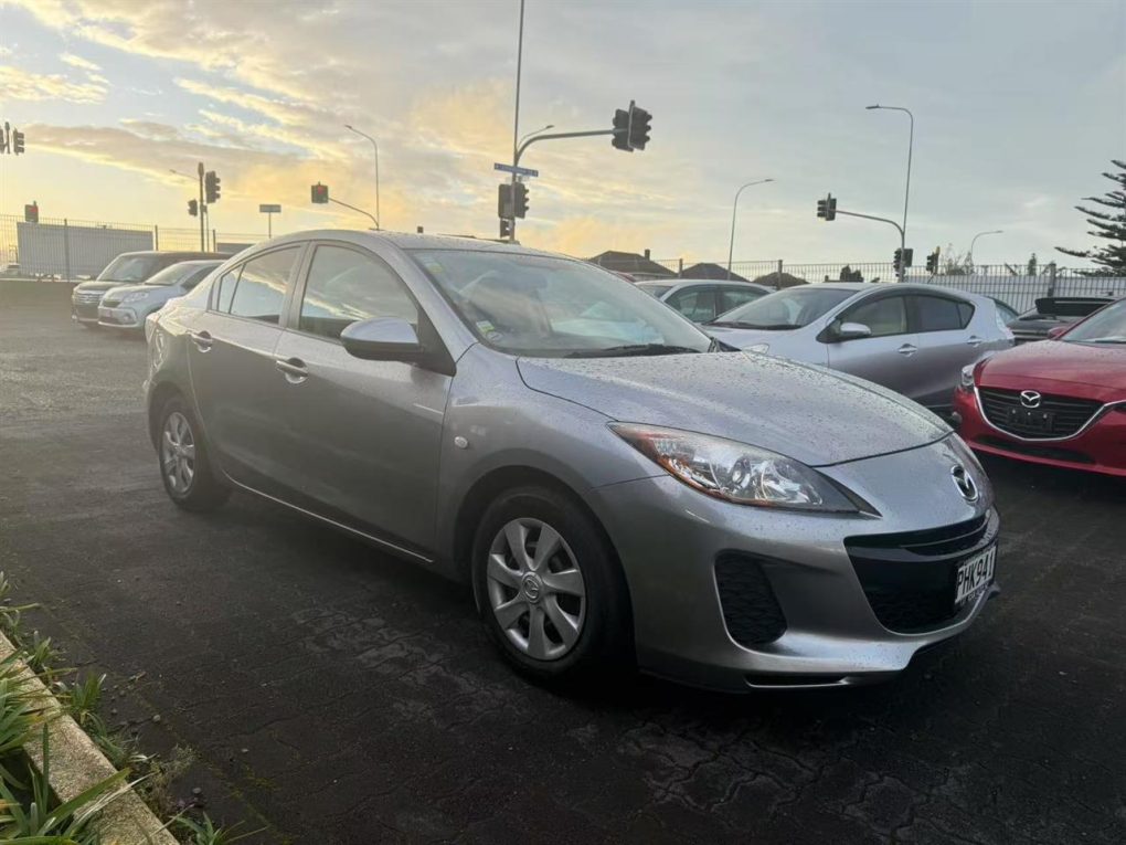 2012 Mazda Axela Push Start, Key Less, REV CAM