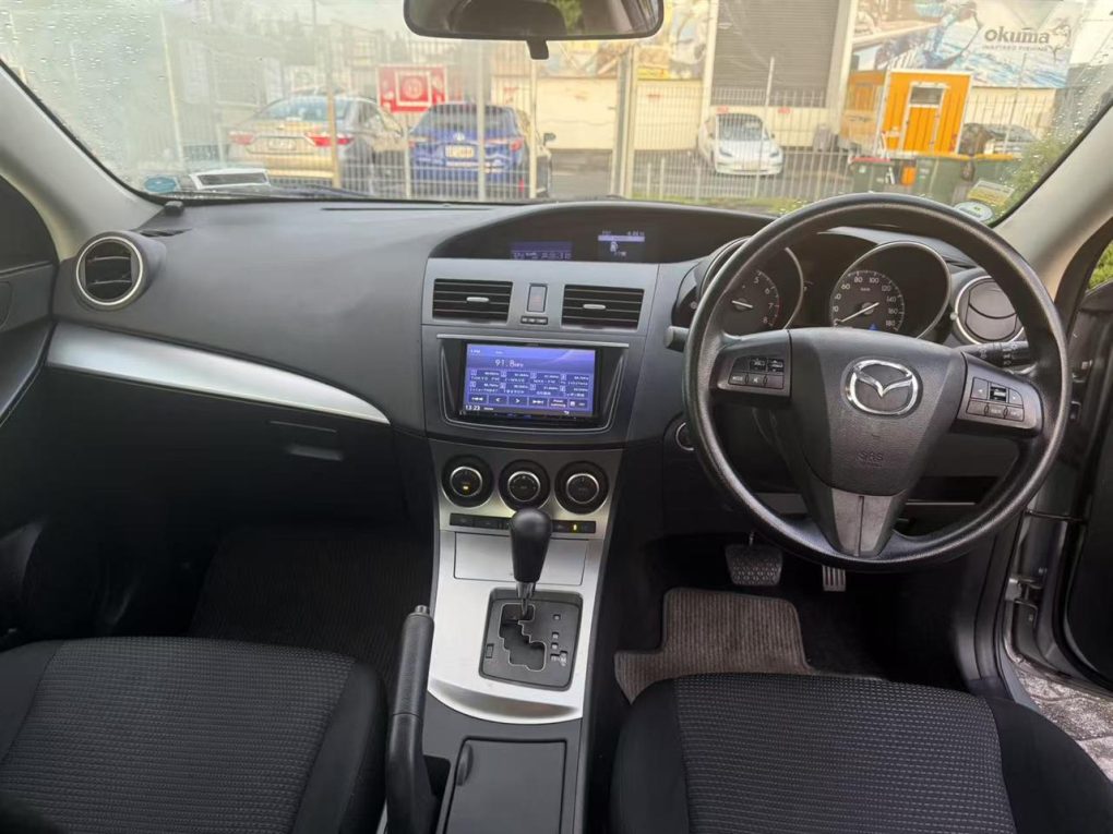 2012 Mazda Axela Push Start, Key Less, REV CAM