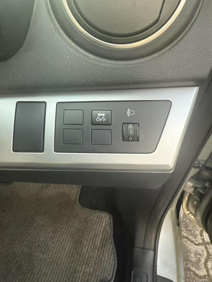 2012 Mazda Axela Push Start, Key Less, REV CAM