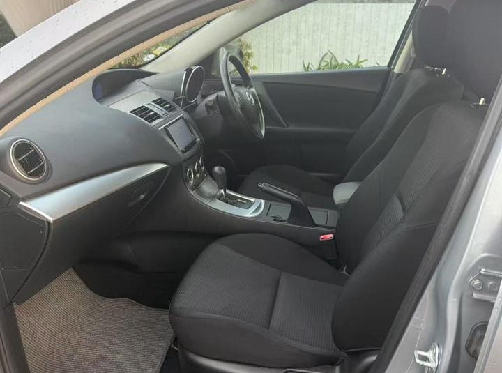 2012 Mazda Axela Push Start, Key Less, REV CAM