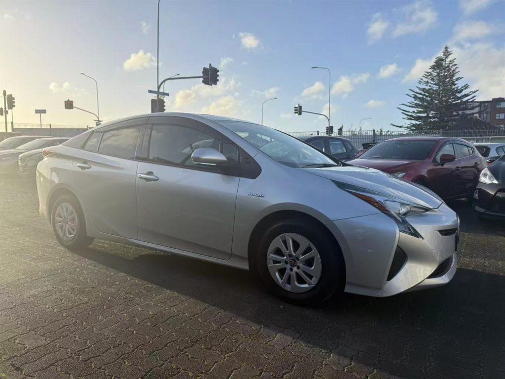 2018 Toyota Prius Hybrid