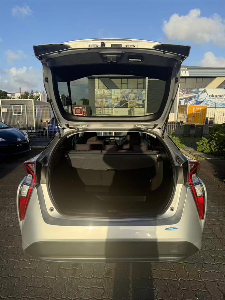2018 Toyota Prius Hybrid
