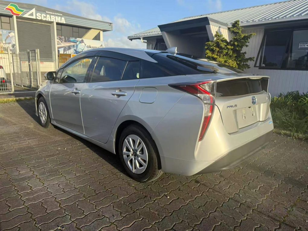 2018 Toyota Prius Hybrid