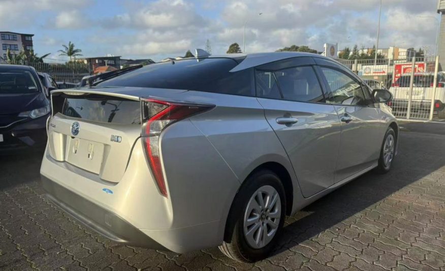 2018 Toyota Prius Hybrid